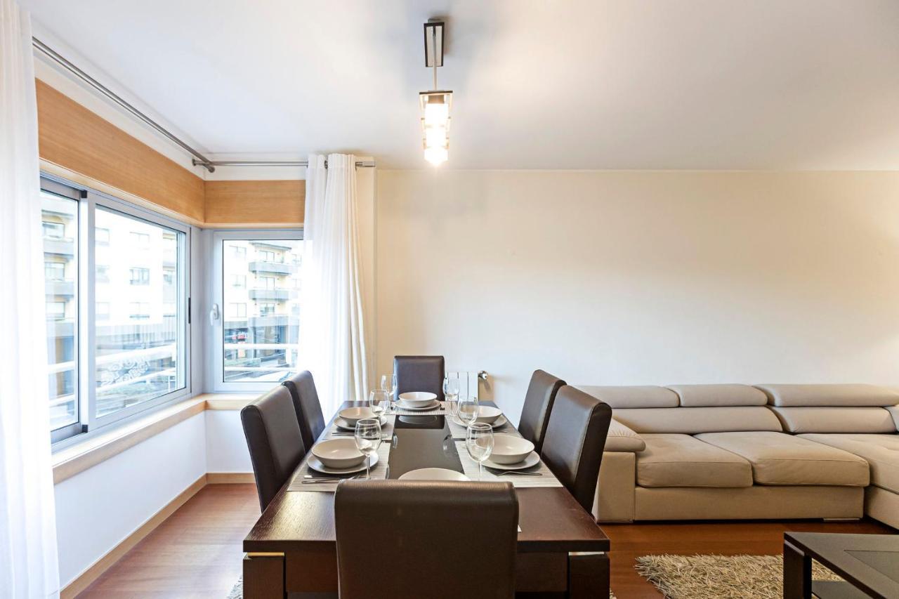 2Br Flat By Metro W/ Free Parking By Lovelystay Vila Nova de Gaia Exterior foto